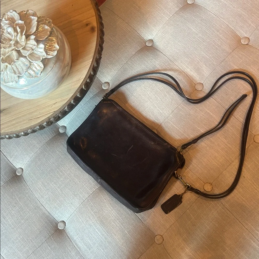 Coach New York Basic Wristlet Crossbody Bag Chocolate Brown No 082 0332